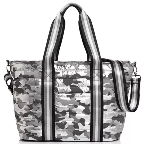 Think Royln Wingman Shiny Silver Black Camo Large Nylon Tote Adjustable Strap - Picture 1 of 13
